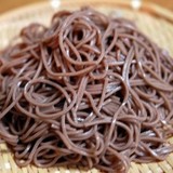 午前中に食べる人も!?　年越しそばって、大晦日のいつ食べればいいの？