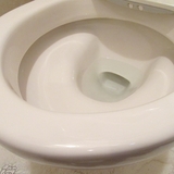 トイレが男女共用のお店で便座を戻さない男性に女性「マジありえない」