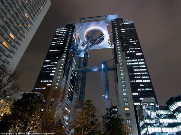 梅田スカイビル来場者121万人、21年ぶり最多更新 大阪:コメント2