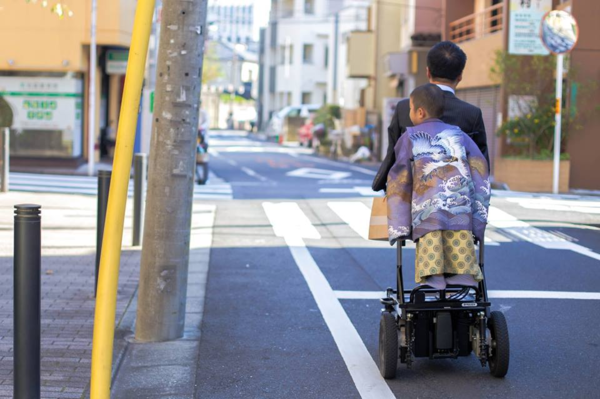 ãä¹æ­¦æ´å¡ãæ°ãä¸å«ãèªãããéå»ãå«ã5äººã®å¥³æ§ã¨ï¼ã³ã¡ã³ã57