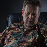 酔ってやらかした失敗TOP10