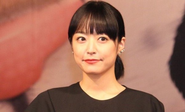 事務所移籍の井上真央「舞台を軸足に」と真剣に検討中：コメント1