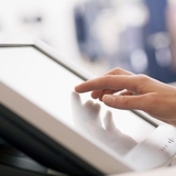 急増のセルフレジ、面倒くさすぎる！ツタヤは突然警報鳴る、ジーユーは店員がやる全作業を客がやる