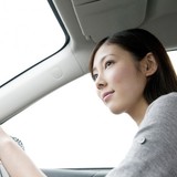 男性が思う、「ダサい女性」が乗る車の特徴