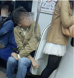 警察署の交通課長 女子高生のスカート内盗撮し書類送検 「ズームアップして撮影した」 名古屋：コメント1