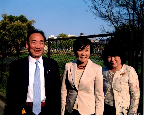 安倍昭恵氏のInstagramに「半裸男性」炎上し写真を削除：コメント18