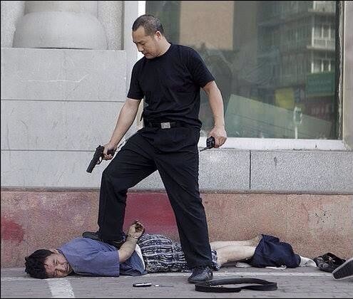 ウイグル人「どうして日本という素晴らしい国でこんなくだらないデモをやるのか」:コメント13