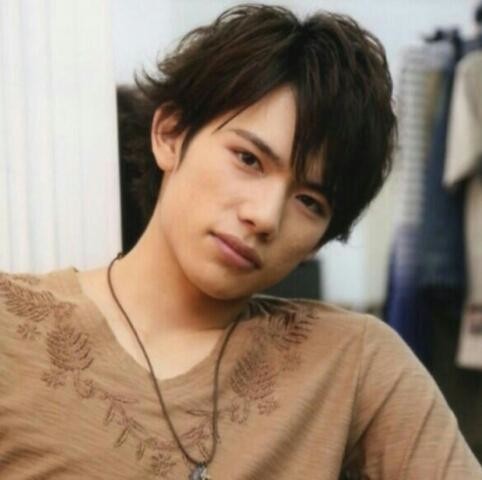 人気ジャニーズJr.が相次ぎ退所か 現役メンバーの発言で波紋:コメント1