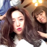 佐々木希は「下からの自撮り」でもこんなに美しい！