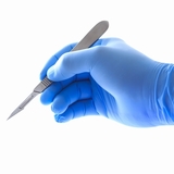 4歳の男の子、割礼手術でミス、亀頭切除される　スイス