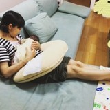 金田朋子の授乳姿に、「ちゃんとお母ちゃんしてますね」とファンほっこり