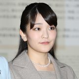眞子さま婚約者の小室圭さん、現在の年収に心配の声も