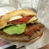 マックド、朝から夜の時間帯までトイレは女性専用になり男は使用禁止になれ、