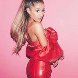 日本びいきのアリアナに韓国ファン激怒　日本には8日滞在し韓国からは7時間で出国