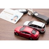 車離れどころか「免許離れ」する若者、バブル世代からの