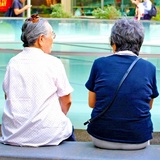 成人女性の7割は「100歳まで生きたくない」4人に1人は「夫には70歳まで働き続けてほしい」と回答