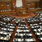 改正給与法が成立＝国家公務員、年収３万円増