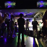 少女アイドルに熱中する日本 「崇拝」か「小児性愛」か