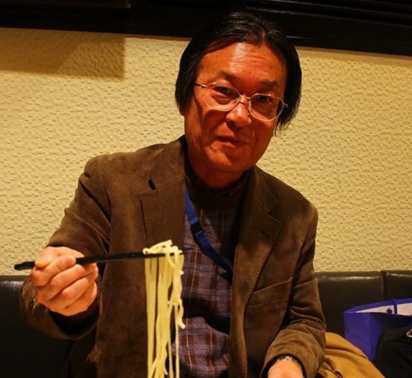 公立小「アルマーニ標準服」を導入　全部で9万、親は「子どもが置き去りにされている」：コメント21