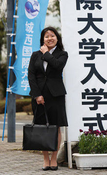 高円宮絢子さま婚約へ＝会社員守谷さんと、10月挙式―宮内庁：コメント6