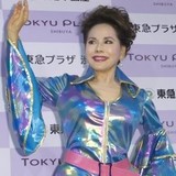 「犬好きとは思えない」デヴィ夫人、一般人の愛犬に暴言・暴力連発で炎上