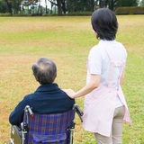 「日本より中国のほうが待遇いい」と中国の介護現場