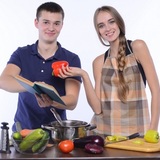 既婚男性の家事・育児意識、30年で様変わり「夫も家事分担すべき」8割