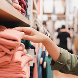 店員の声かけはプレッシャー!?　女性の衣服購入に関する調査