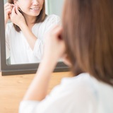 女子大生のピアス離れ　「就活に不利」「耳に穴を開ける必要ない」