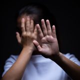 いじめは見ているだけでも同罪？　4割が「見て見ぬふりしたことある」