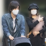 北川景子、子供抱いてDAIGOと3ショット撮　両親と“同居”も