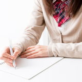 「子供たちが医療従事者への手紙を無理やり書かされた」と話題　実態を教育現場に聞いた