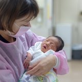  「分娩時のマスク着用」が物議…なぜ必要？危険は