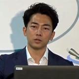 小泉進次郎環境相、ゆるめのパーマ　父親まねた？髪形チェンジ