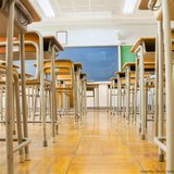 「先生を叩け」チャレンジ動画に感化され…　小学生が教師の後頭部を一撃し問題に