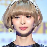 最上もが、5か月の娘を初めて