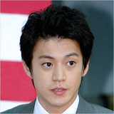 「小栗旬はイケメンじゃない」 吉田鋼太郎の持論にネットで意見が真っ二つ！