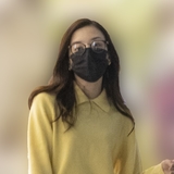 永野芽郁、素人は真似できない「薄いデニム」の穿きこなし