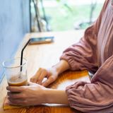  ｢女性の独身はさびしくて不幸｣そんな価値観を押しつける日本社会の息苦しさ