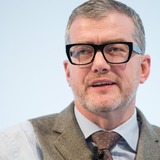 英銀行、給与カットなしの週4日勤務制に移行　「週5日制は20世紀の遺物」