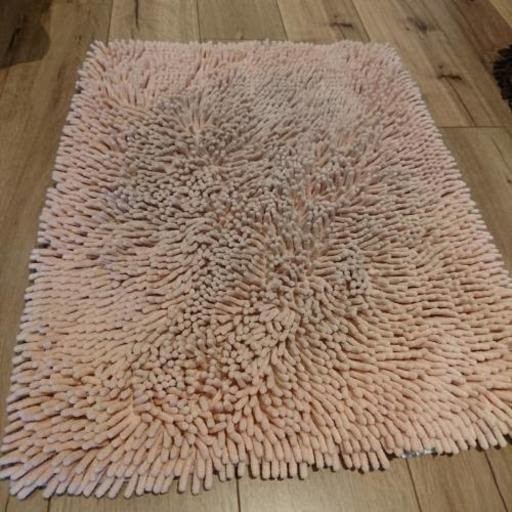 「思い切って捨てたら家事がラクになったもの」3位ラグ、2位三角コーナーを超えたぶっちぎりの1位は?:コメント12