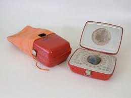 昭和生まれはビックリ！家庭訪問にブルマー、プールまで「学校から消えたもの」：コメント16