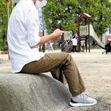 温厚だった妻、陰謀論の動画にはまり「まるで別人に」