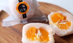 好きな全国のお土産菓子は？ 3位『もみじ饅頭』2位『八つ橋』1位はサクッとした…：コメント252