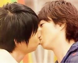 ジャニーさんの発言きっかけに結婚ラッシュ「適齢期になったら遠慮なく」：コメント3