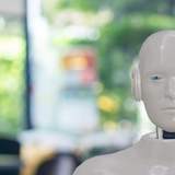 飲食チェーンの「配膳ロボット化」のウラで起こっている「ヤバすぎる事態」