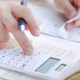 30～40代の貯金額　100万円以下は半数以上　安心できる貯金額との差が顕著に