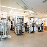 きっかけは職員の投書! ユニクロが“病院内”に初出店。ならではの商品も…