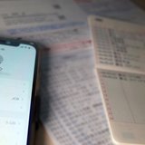 NHK受信料「死後も請求」が話題に、遺族が悩む故人のサブスク解約の対処法