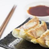 夕飯に冷凍餃子、夫に「手作りじゃないよね、甘えすぎじゃないの」と言われた女性の相談